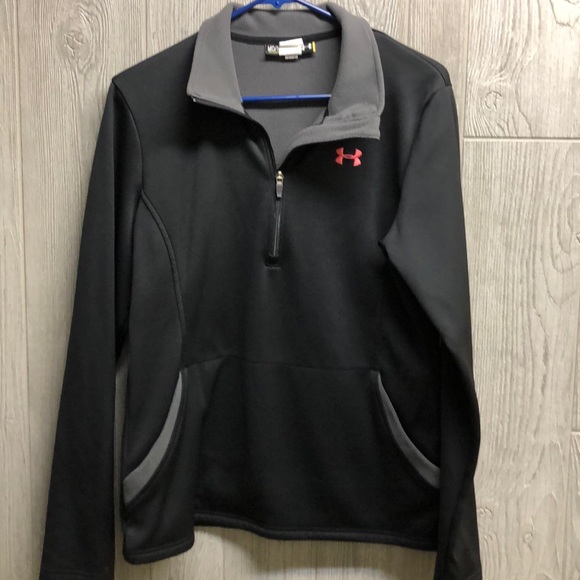Under Armour Tops - 🖤💕Women’s Under Armour Sweatshirt💕🖤